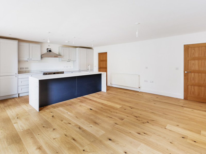4 bed House - Detached For Sale in Billingshurst, West Sussex - 3