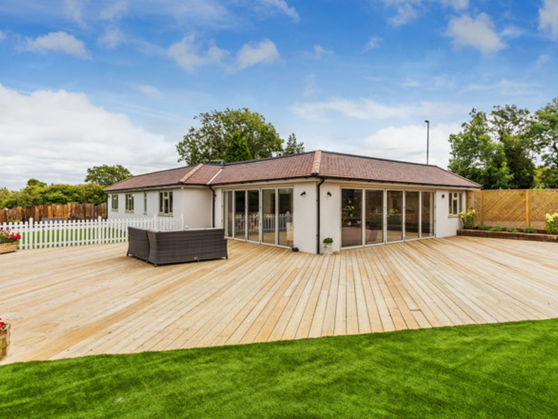 4 Bed Bungalow Detached For Sale in Banstead