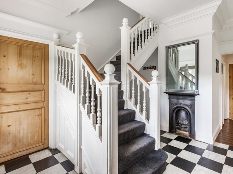 5 bed House - Detached For Sale in Purley, Surrey