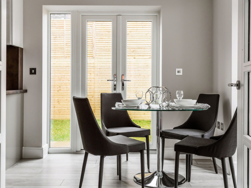 3 bed House - End Terrace For Sale in Dorking, Surrey - 2