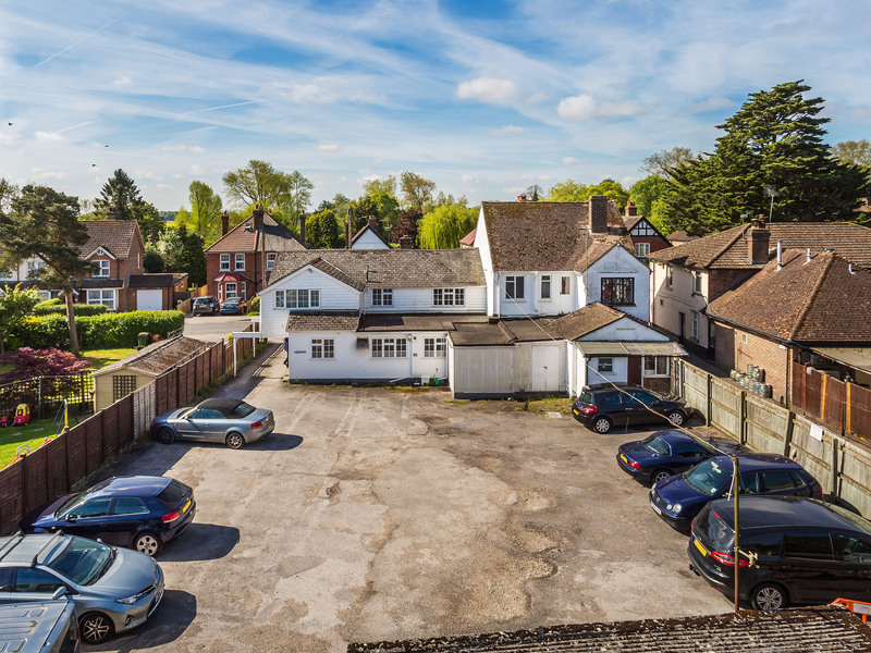 0 bed House - Detached For Sale in Horley, Surrey - 3