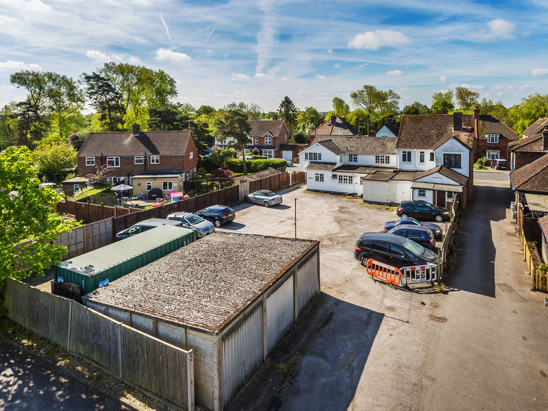 0 bed House - Detached For Sale in Horley, Surrey - 2
