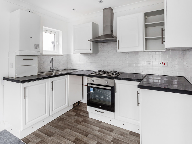 1 Bed Apartment For Sale in Coulsdon