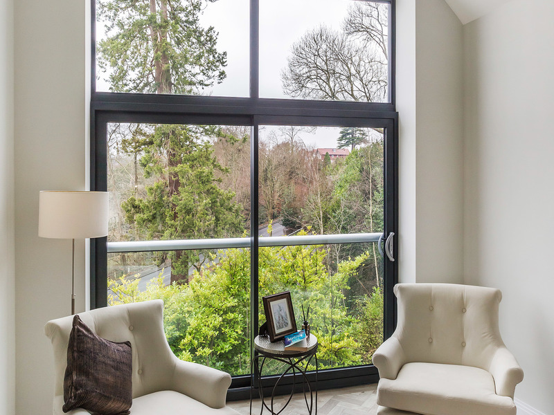 2 bed Apartment For Sale in Caterham, Surrey