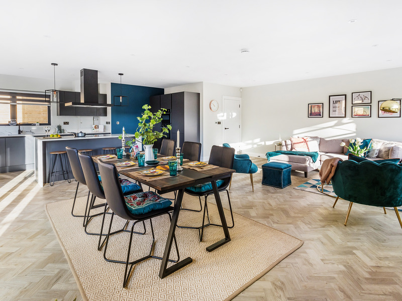 2 bed Apartment For Sale in Caterham, Surrey - 3