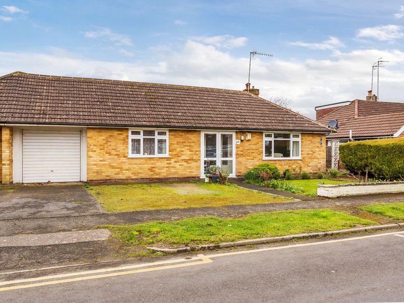 2 bed Bungalow - Semi For Sale in Horley, Surrey
