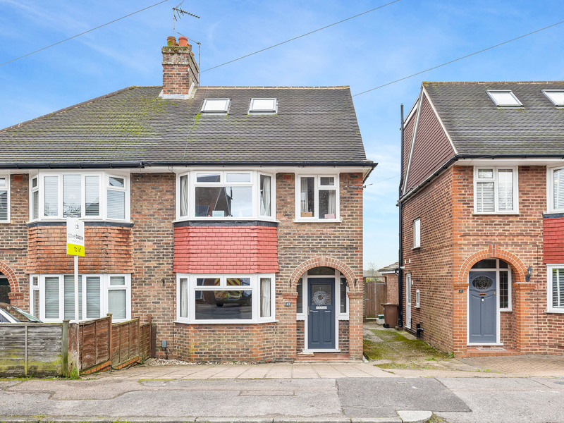 4 bed House - Semi For Rent in Reigate, Surrey