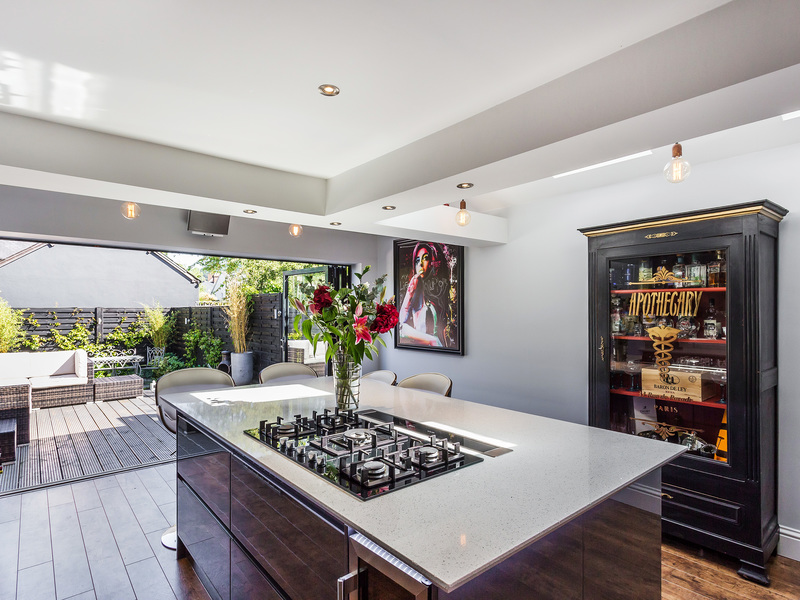 3 bed House - End Terrace For Rent in Reigate, Surrey - 3