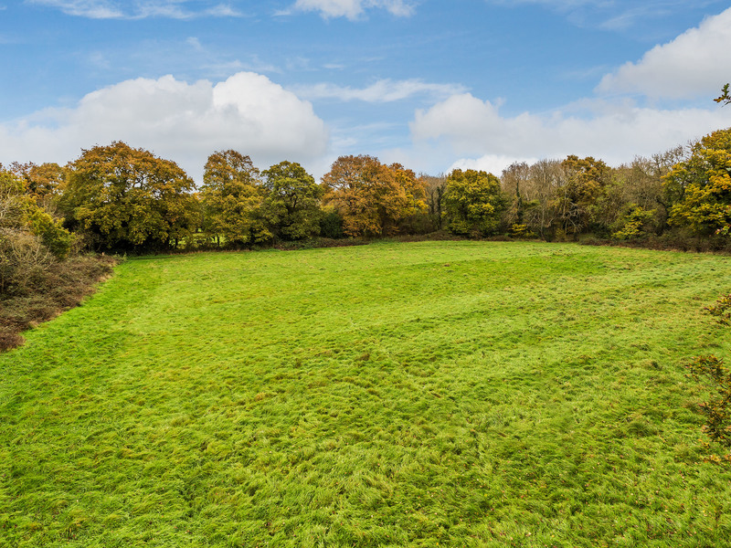 3 bed House - Detached For Sale in Lowfield Heath, West Sussex - 3
