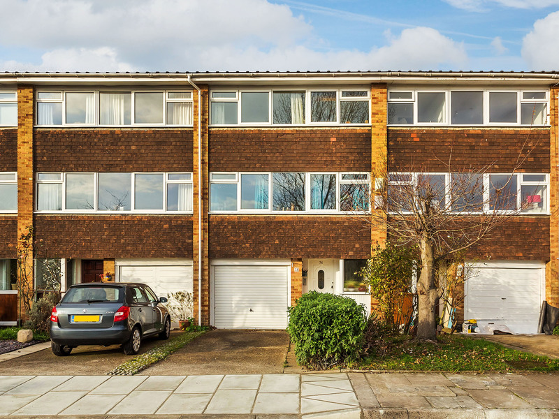 3 Bed House Townhouse For Sale in Ham