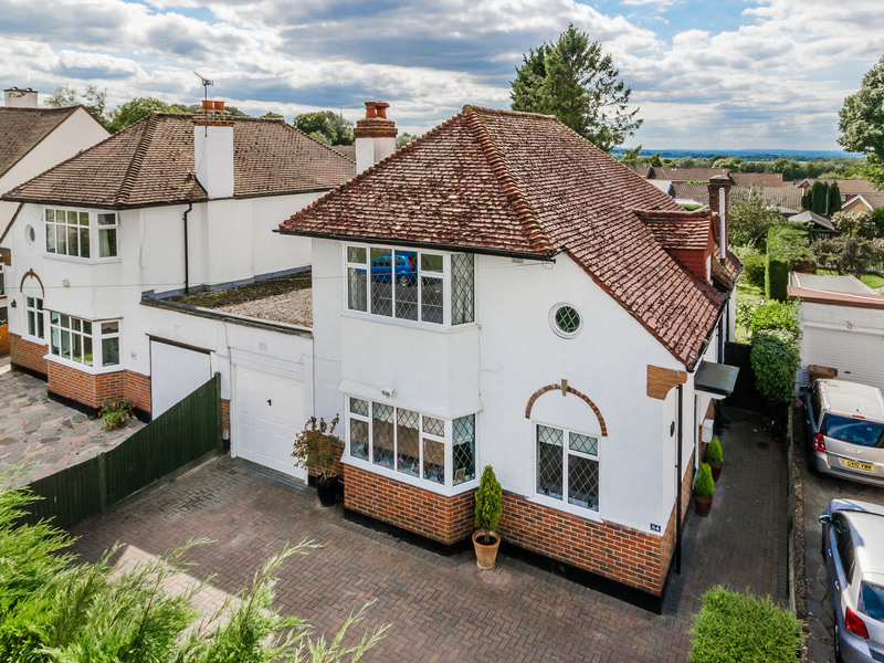 4 Bed House Detached For Sale in Tadworth