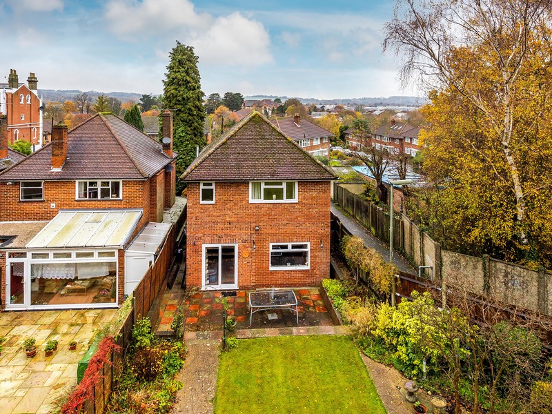 4 bed House - Detached For Sale in Redhill, Surrey