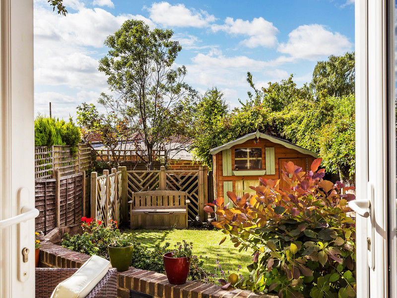 4 bed House - Detached For Sale in Reigate, Surrey - 3