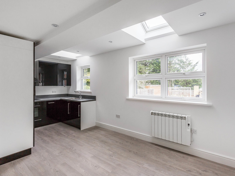 2 bed Apartment For Sale in Redhill, Surrey - 2