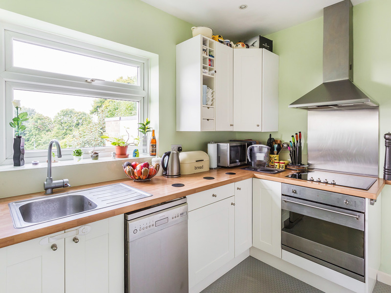 1 bed Apartment For Sale in Reigate, Surrey