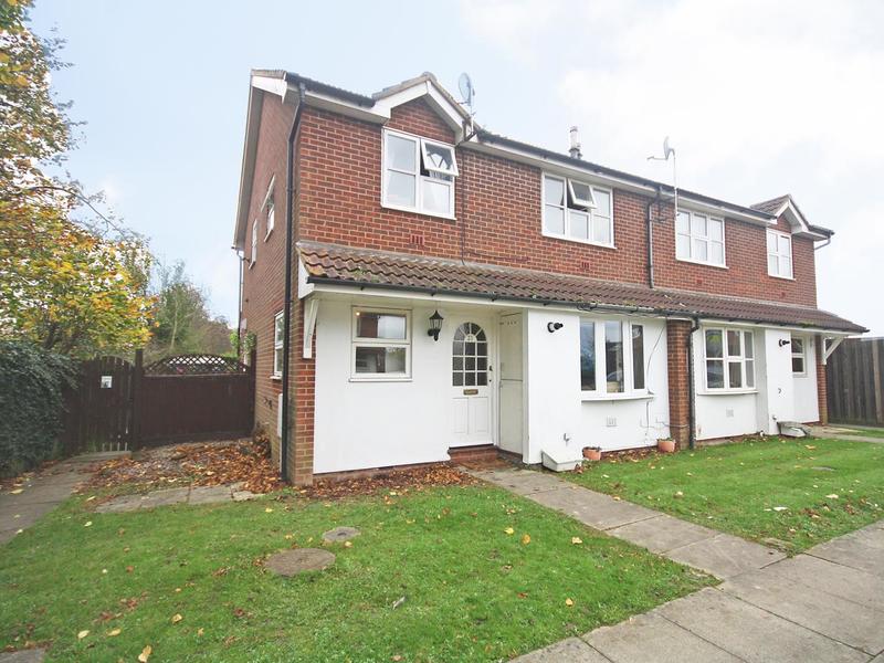 2 bed House - Semi For Sale in Horley, Surrey