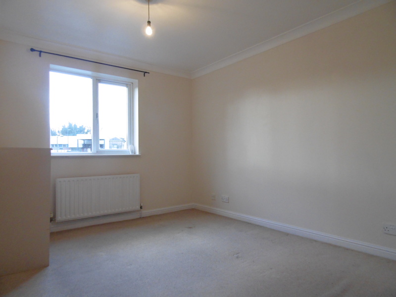 2 bed Apartment For Sale in Redhill, Surrey - 3