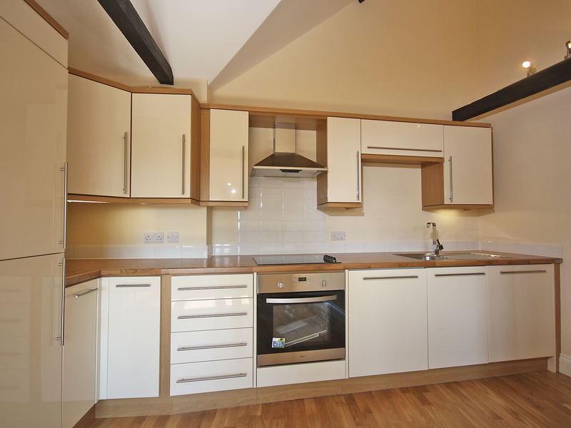 1 bed Apartment For Sale in Redhill, Surrey - 3