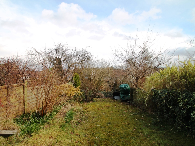 1 bed Apartment For Sale in Redhill, Surrey