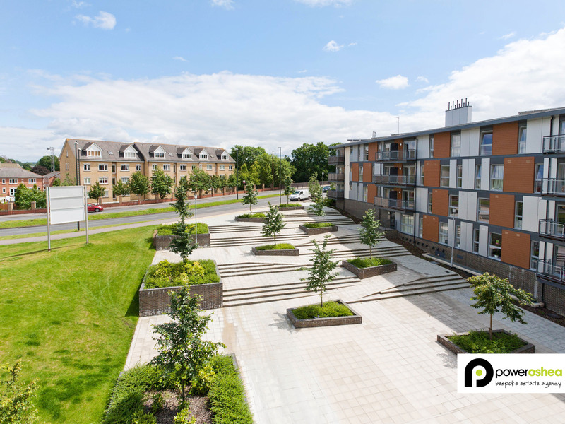 2 bed Apartment For Sale in Crawley, West Sussex - 3