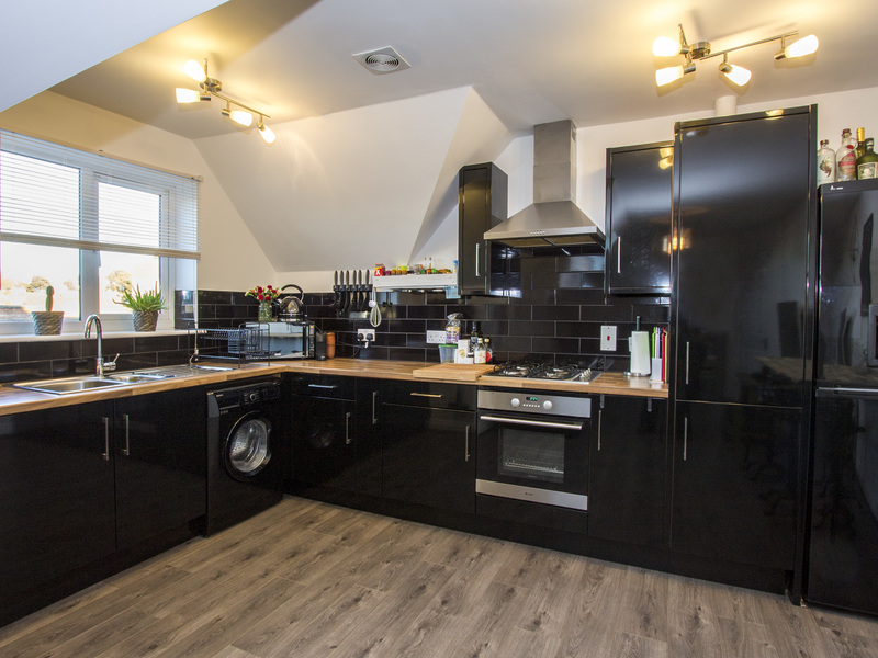 1 bed Apartment For Sale in Bournemouth, Dorset - 2