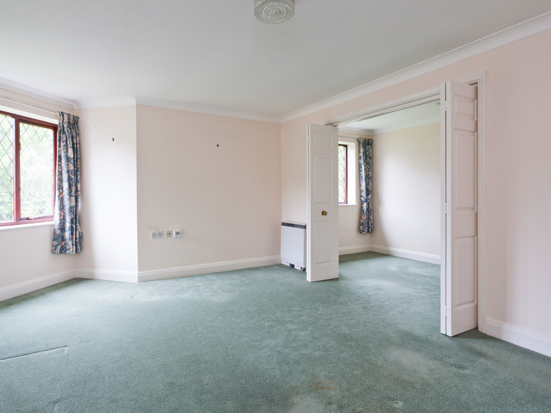 1 bed Apartment For Sale in Reigate, Surrey - 3