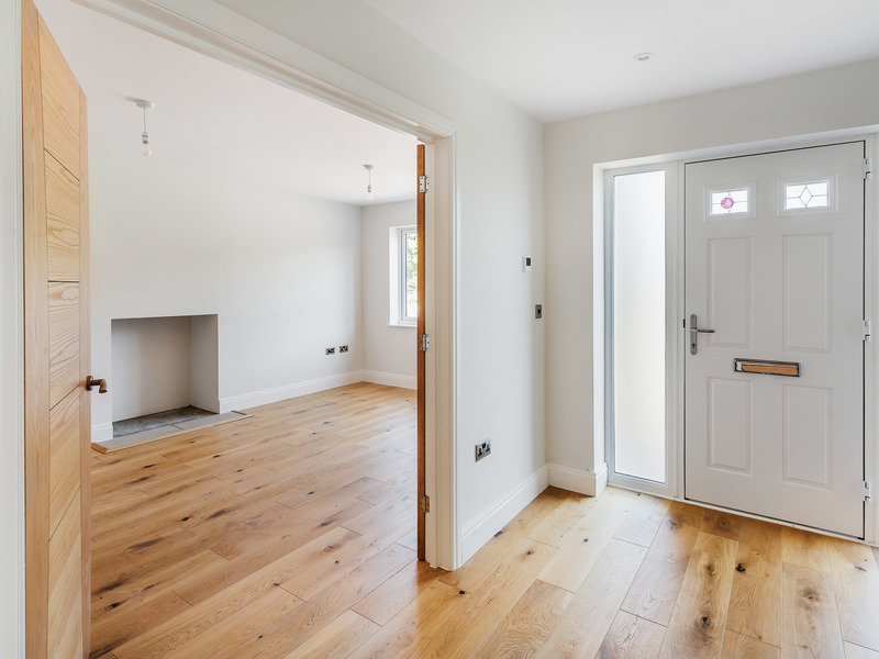 4 bed House - Detached For Sale in Lingfield, Surrey - 3