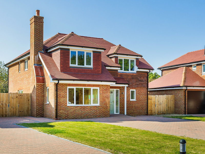 4 bed House - Detached For Sale in Lingfield, Surrey