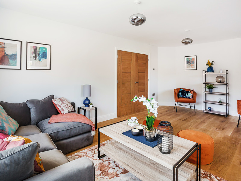 4 bed House - Detached For Sale in Lingfield, Surrey - 3