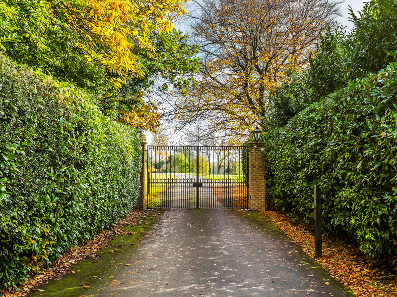 3 bed House - Semi For Sale in Chipstead, Surrey - 3