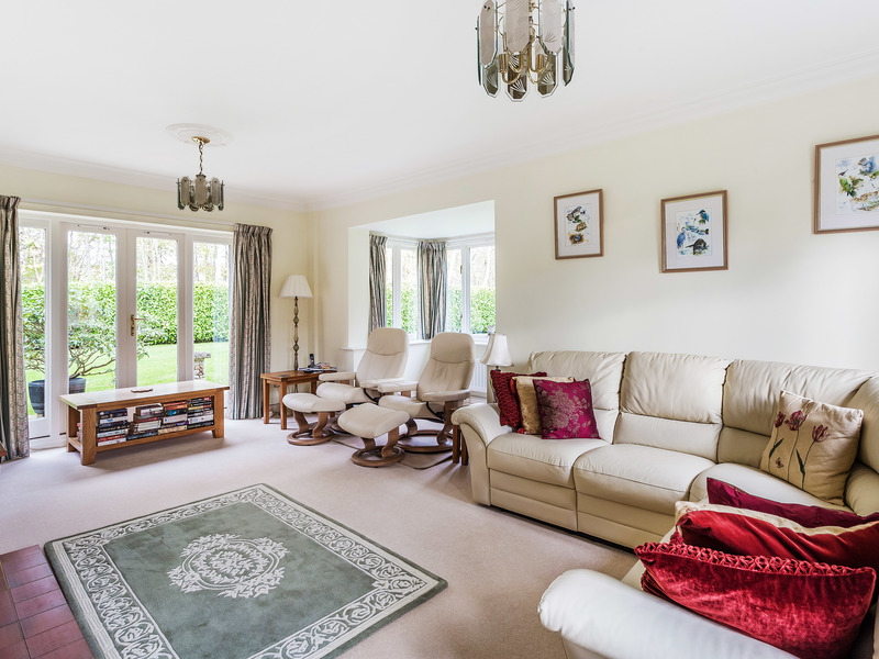 5 Bed House Detached For Sale in Horsham