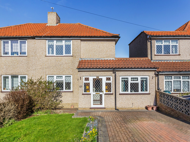 2 bed House - Semi For Sale in Croydon, Surrey