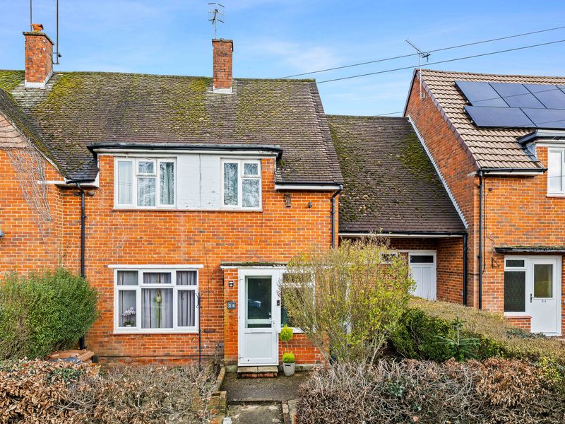 3 bed House - Terrace For Sale in Reigate, Surrey