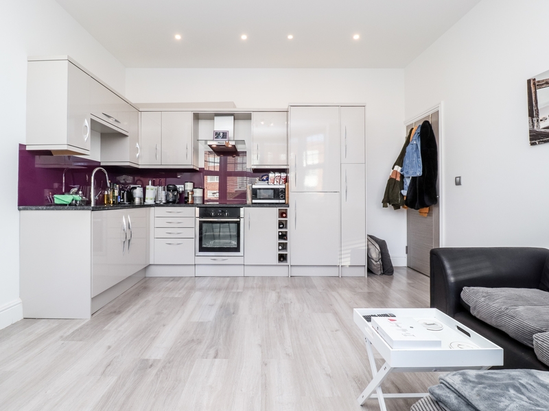 1 bed Apartment For Sale in Bexhill-On-Sea, East Sussex - 2