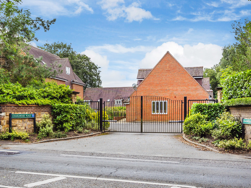 2 bed Apartment For Sale in Reigate, Surrey