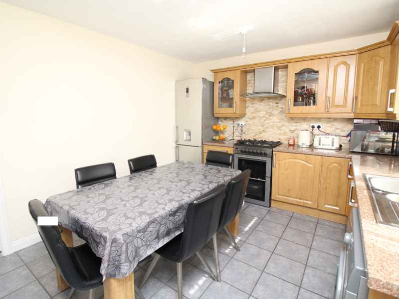 3 bed House - Semi For Rent in Heckmondwike, West Yorkshire - 2