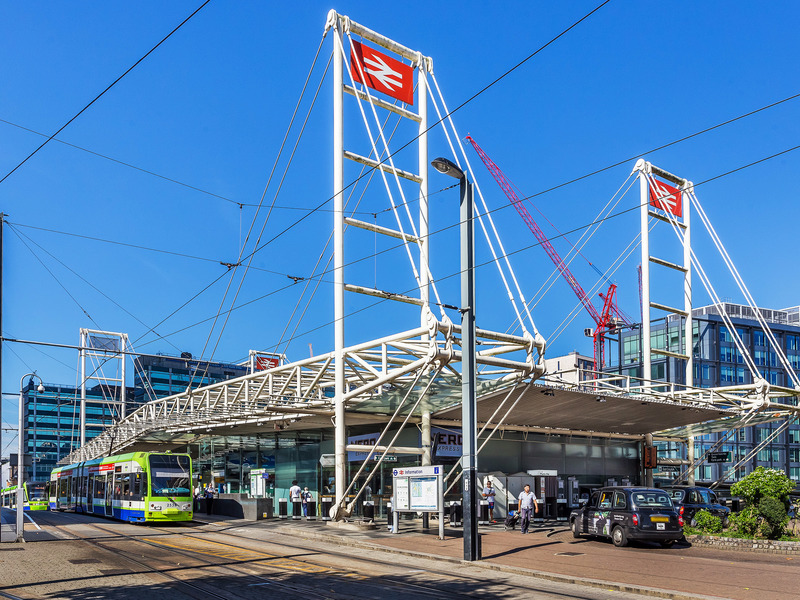 1 bed Apartment For Rent in Croydon, Surrey - 2