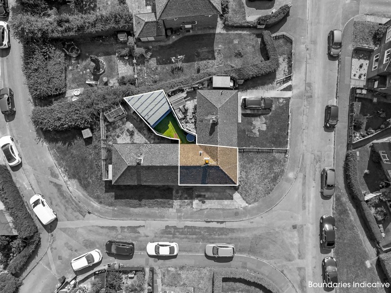 0 bed Bungalow - Terrace For Sale in Horley, Surrey - 2