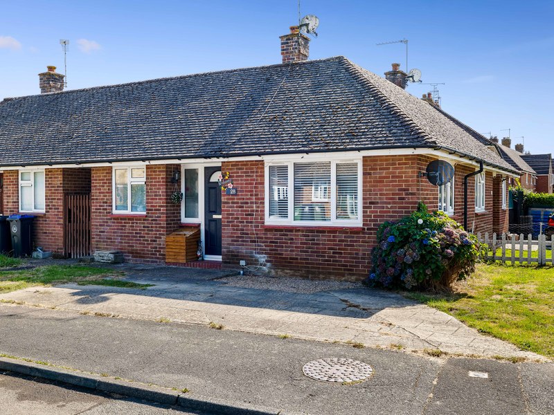 0 bed Bungalow - Terrace For Sale in Horley, Surrey