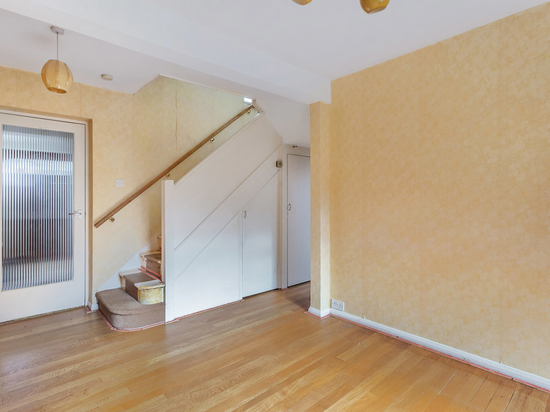 3 bed House - Detached For Sale in Redhill, Surrey - 3