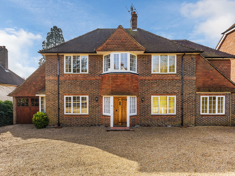 5 bed House - Detached For Rent in Reigate, Surrey - 2