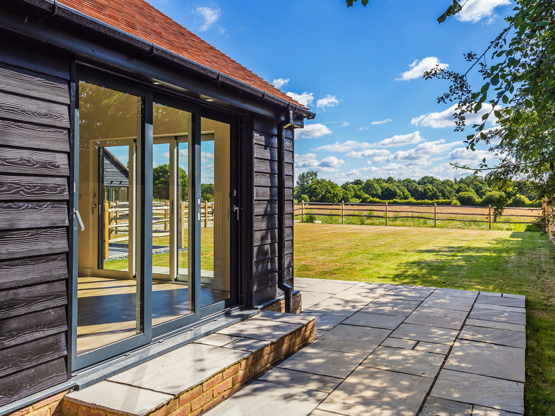 1 bed Bungalow - Detached For Rent in Horley, Surrey - 3