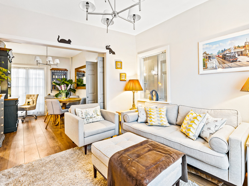 2 bed House - End Terrace For Sale in Croydon, Surrey