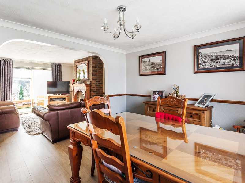 3 bed House - Semi For Sale in Burgess Hill, West Sussex - 3