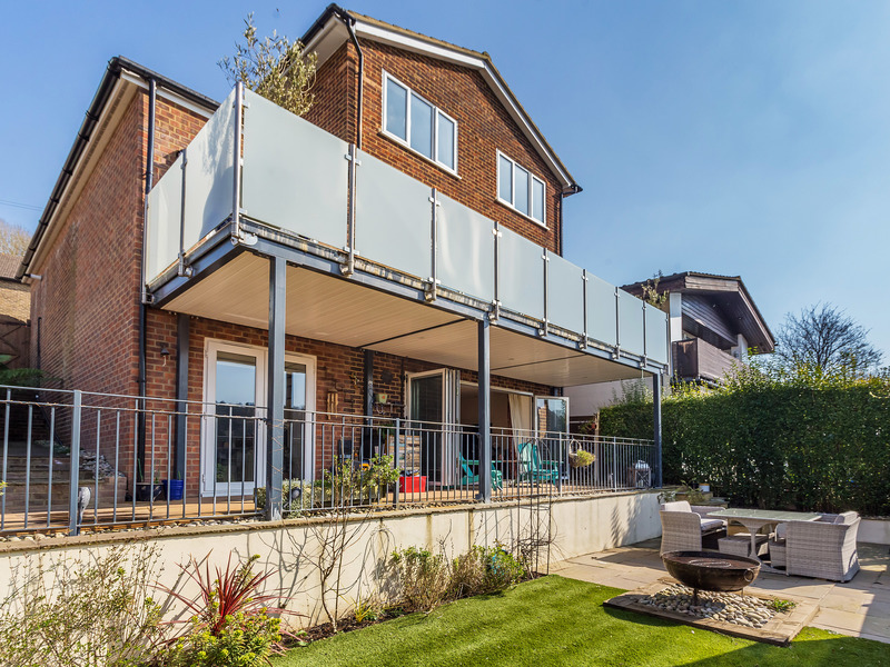 3 bed House - Detached For Rent in Caterham, Surrey