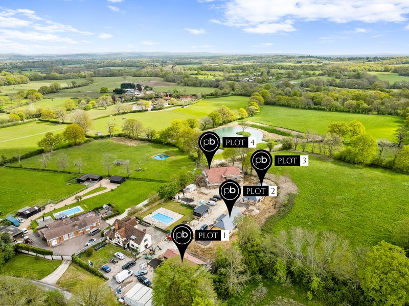 3 bed House - Detached For Sale in Dorking, Surrey - 3