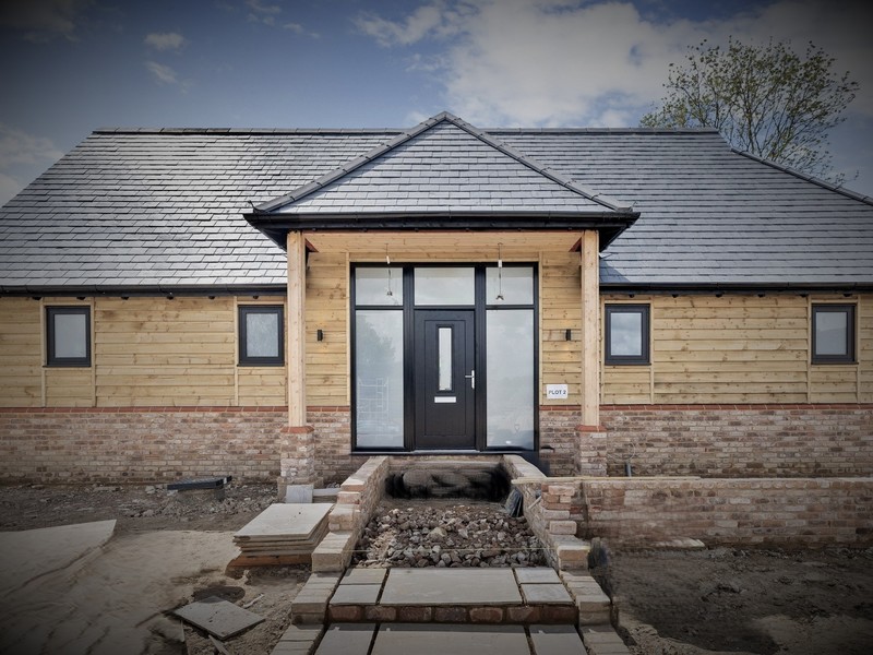 2 bed House - Detached For Sale in Newdigate, Surrey - 3