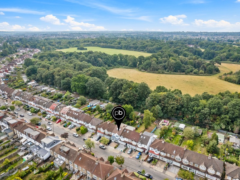 4 Bed House Terrace For Sale in Beckenham