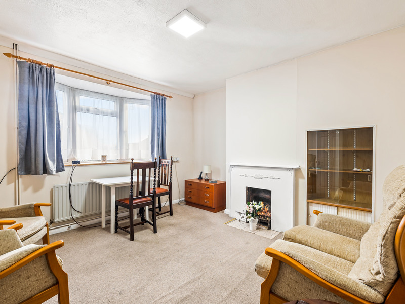 2 bed House - Semi For Sale in Godstone, Surrey - 3