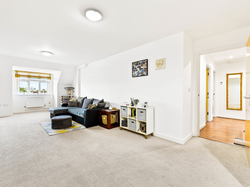 2 bed Apartment For Sale in Horley, Surrey - 2